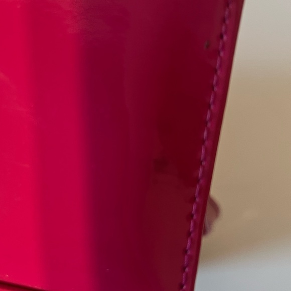 Women’s Vintage Hot Pink Faux Patent Leather Shoulder Hand Bag purse. - Picture 6 of 10